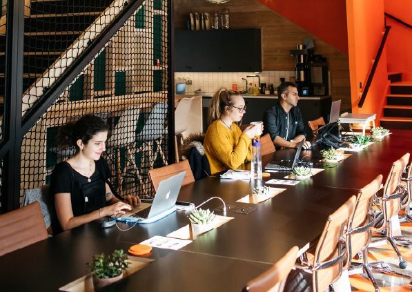 Colliers. Flex Forward. The Flexible workspace Report 2020