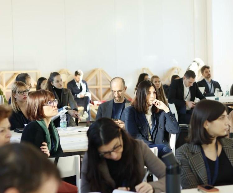 FROM | Assoimmobiliare. La dimensione Sociale degli ESG dal punto di vista dei Soci di Assoimmobiliare e di esperti del settore RE
